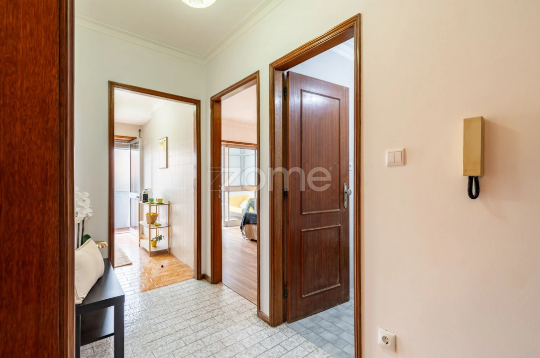 Apartamento T1 para Venda em Paranhos Foto 27
