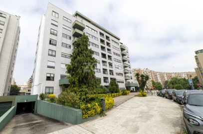 Apartamento T4 para Venda em Ramalde