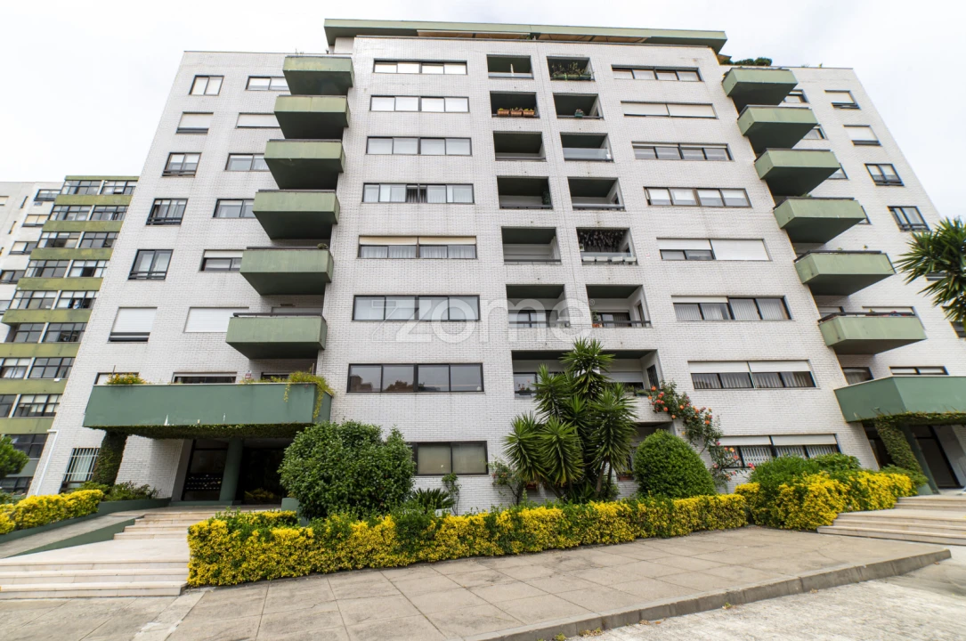 Apartamento T4 para Venda em Ramalde Foto 27