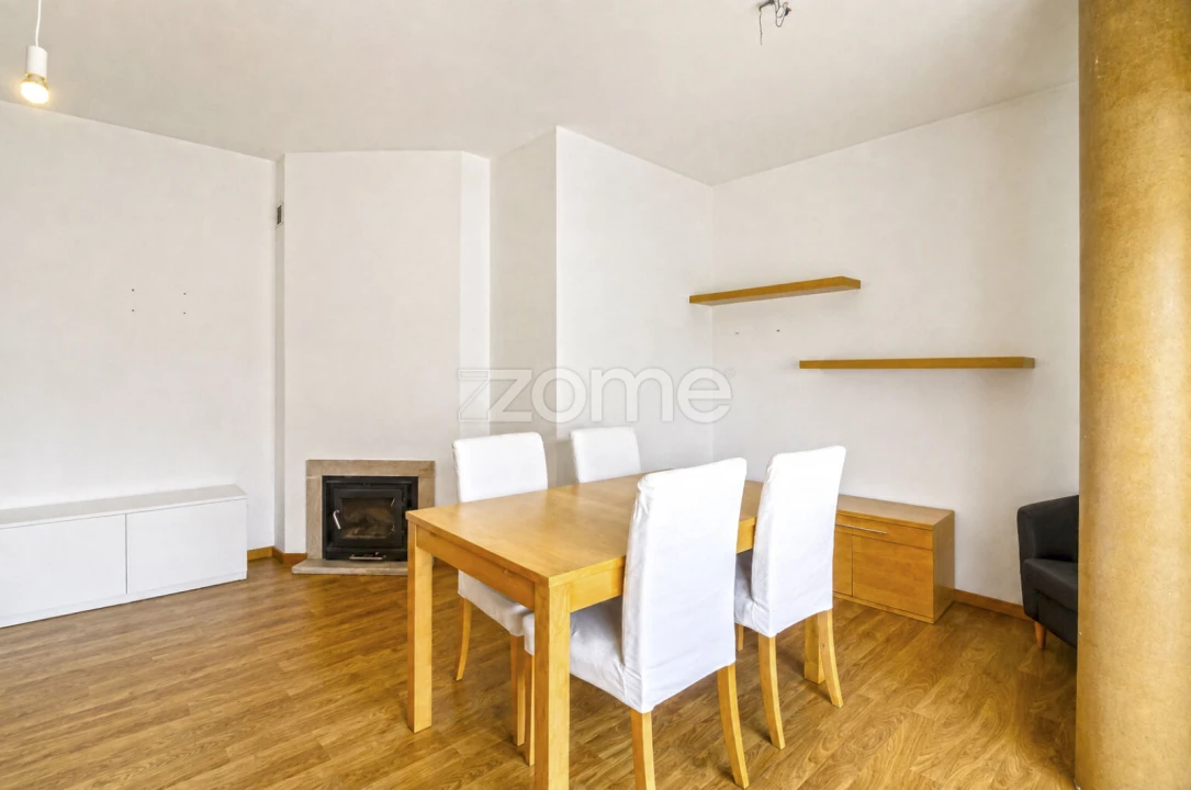 Apartamento T2 para Venda em Valongo Foto 6