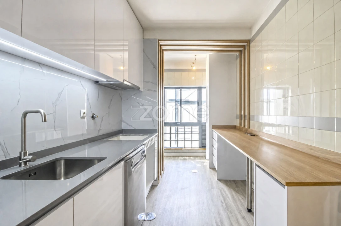 Apartamento T2 para Venda em Valongo Foto 15