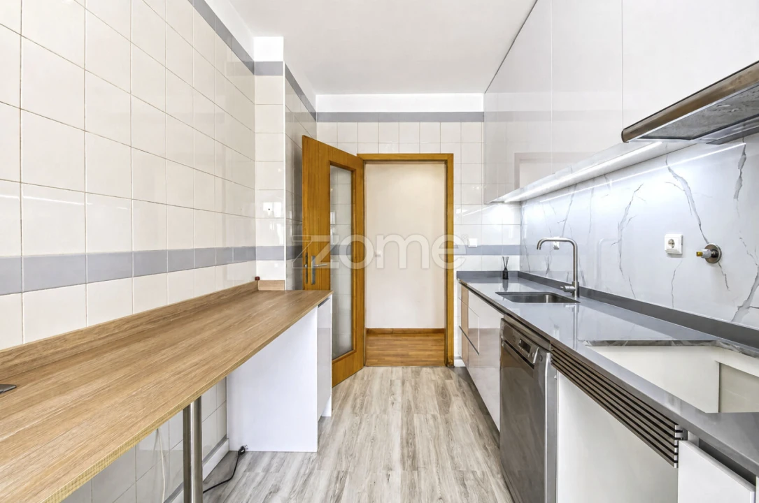 Apartamento T2 para Venda em Valongo Foto 16