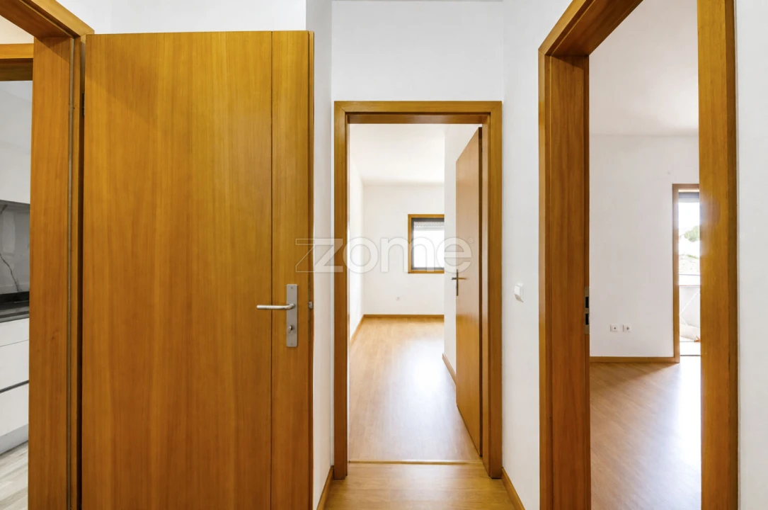 Apartamento T2 para Venda em Valongo Foto 19