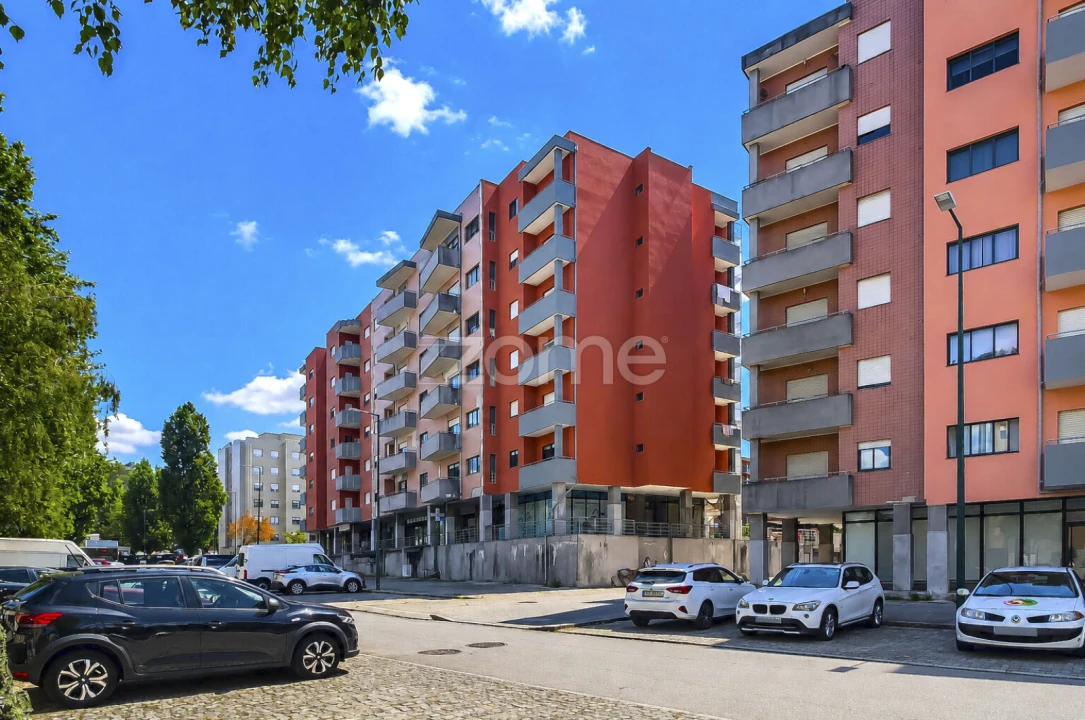 Apartamento T2 para Venda em Valongo Foto 34