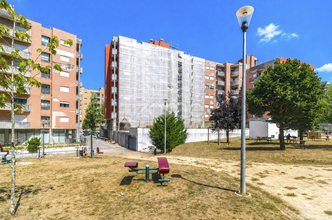 Apartamento T2 para Venda em Valongo Foto 33