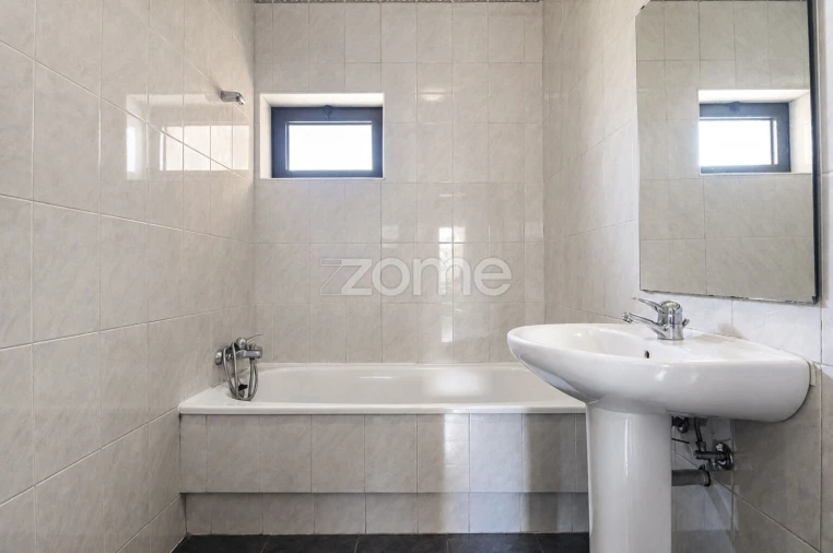 Apartamento T2 para Venda em Valongo Foto 29