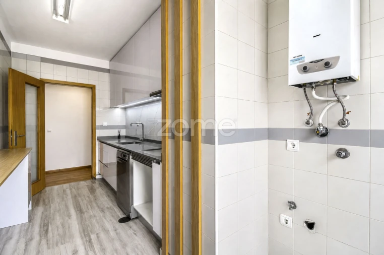 Apartamento T2 para Venda em Valongo Foto 18