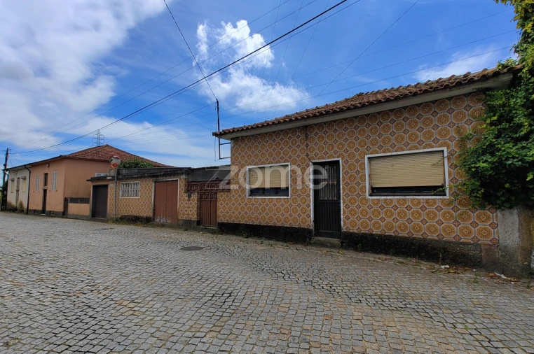 Moradia T3 para Venda em Castêlo da Maia Foto 2