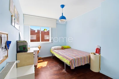 Apartamento T4 para Venda em Aldoar, Foz do Douro e Nevogilde