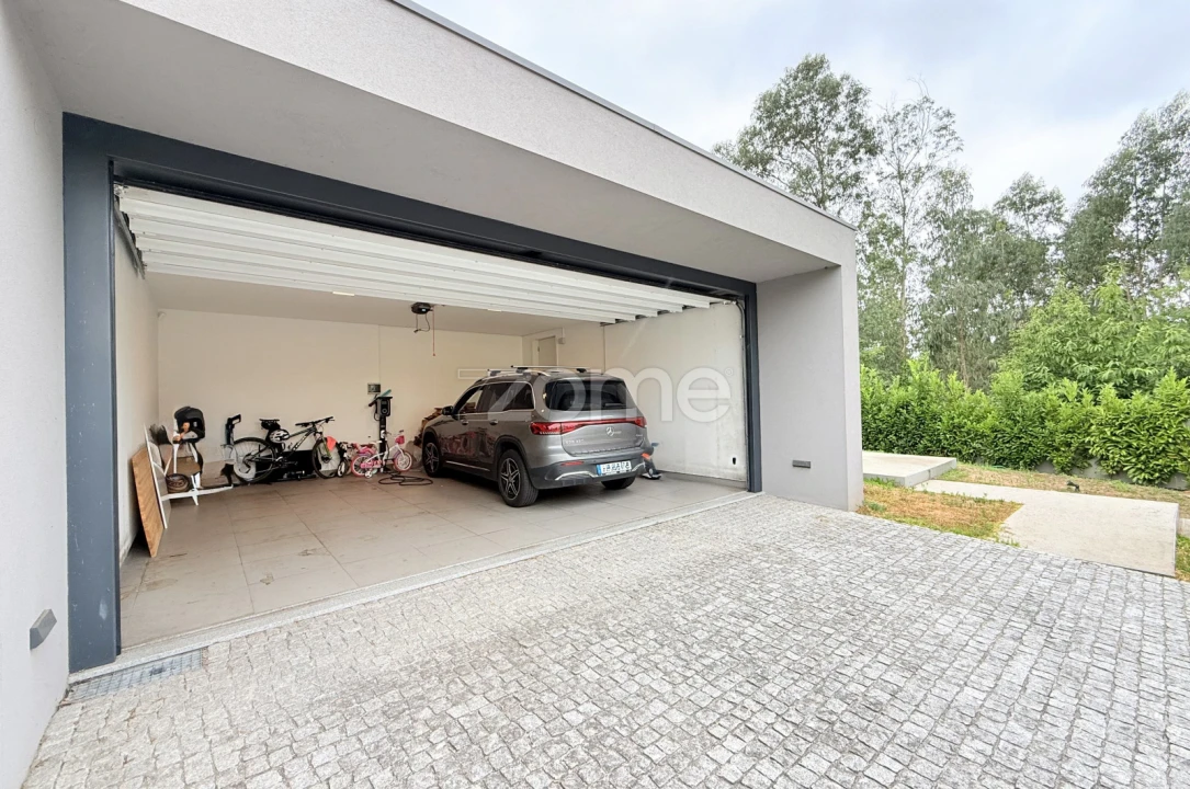 Moradia T3 para Venda em Seide Foto 75