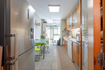 Apartamento T2 para Venda em Nogueira e Silva Escura