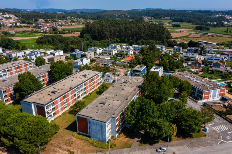 Apartamento T2 para Venda em Nogueira e Silva Escura Foto 47
