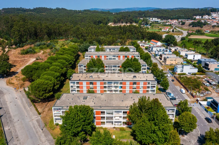 Apartamento T2 para Venda em Nogueira e Silva Escura Foto 46