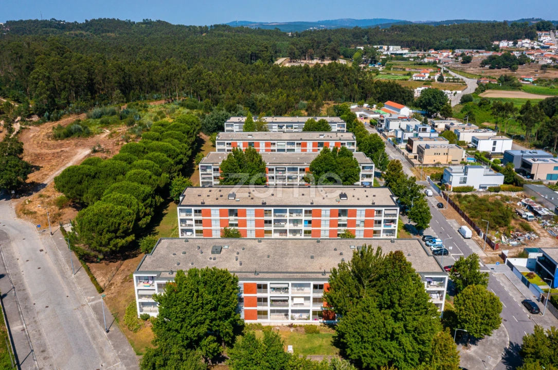 Apartamento T2 para Venda em Nogueira e Silva Escura Foto 46