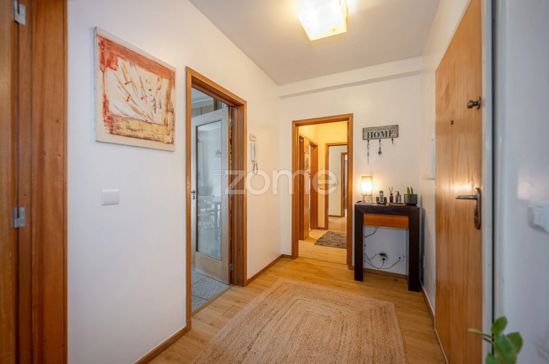 Apartamento T2 para Venda em Nogueira e Silva Escura Foto 5