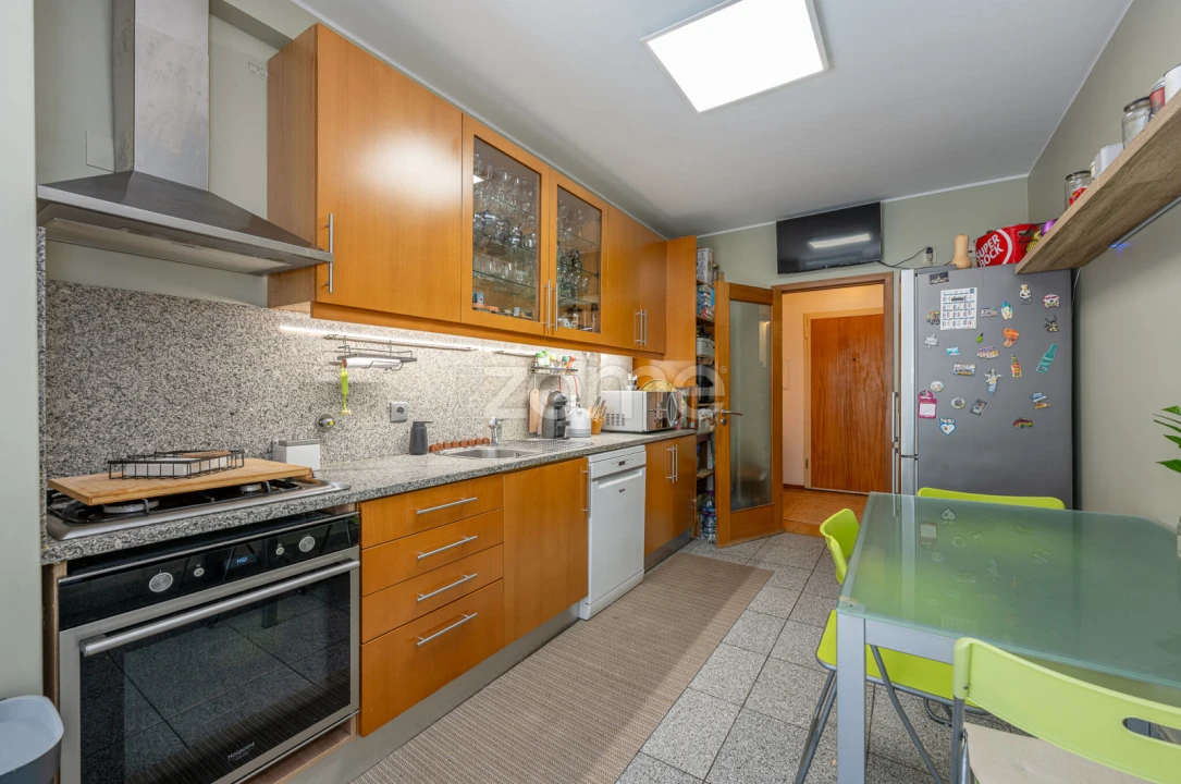 Apartamento T2 para Venda em Nogueira e Silva Escura Foto 8