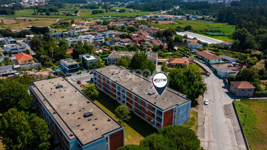 Apartamento T2 para Venda em Nogueira e Silva Escura