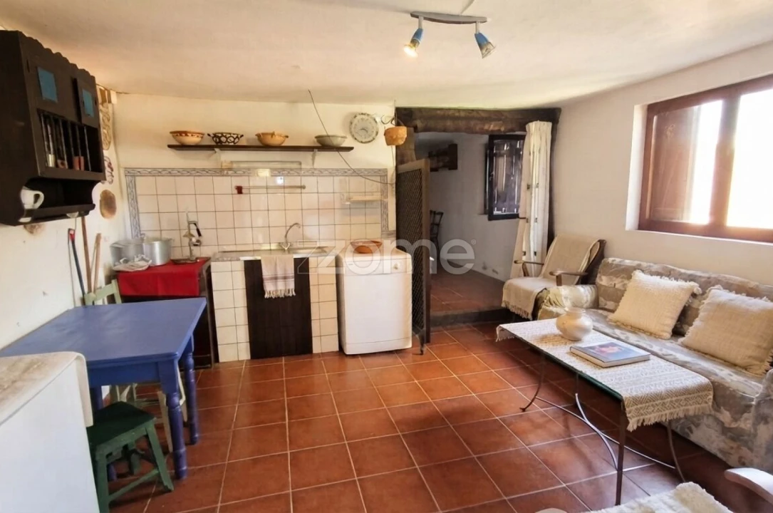 Moradia T4 para Venda em Outeiro Foto 30