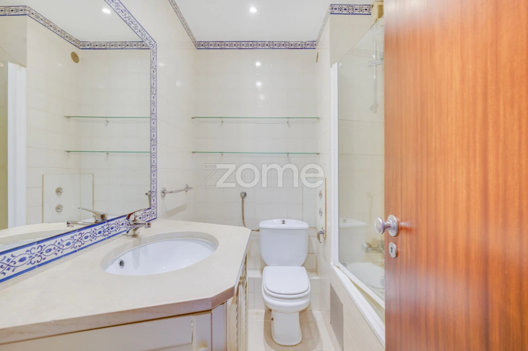 Apartamento T2 para Arrendamento em Lumiar Foto 21