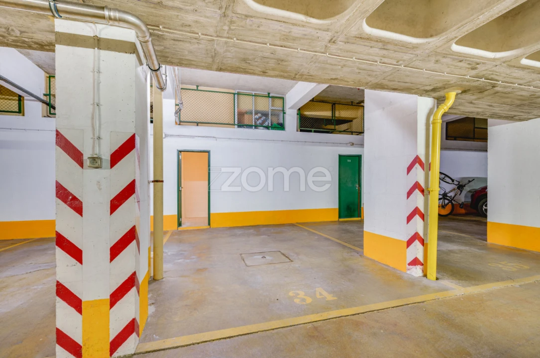 Apartamento T2 para Arrendamento em Lumiar Foto 26