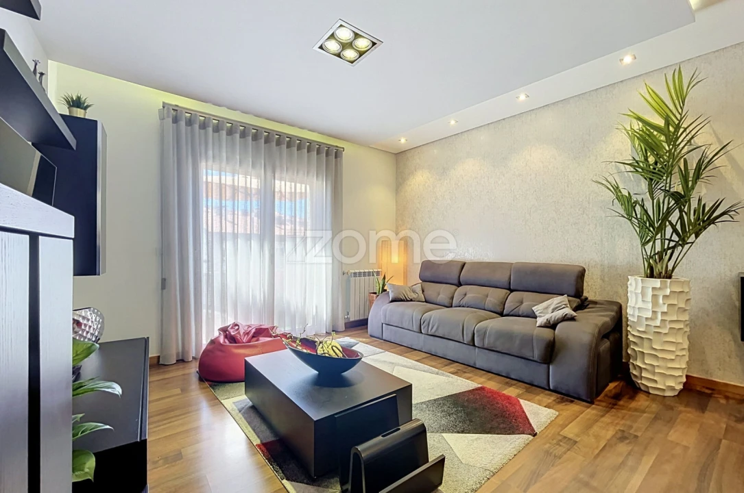 Apartamento T3 para Venda em Tavarede Foto 3