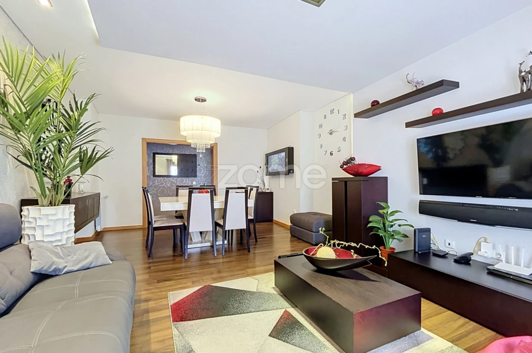 Apartamento T3 para Venda em Tavarede Foto 1