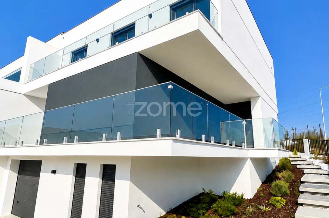 Moradia T4 para Venda em São Domingos de Rana Foto 22