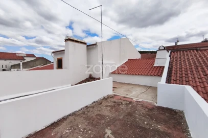 Moradia T2 para Venda em Viana do Alentejo