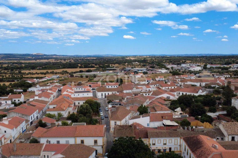 Moradia T2 para Venda em Viana do Alentejo Foto 28