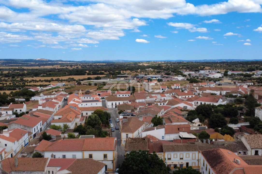 Moradia T2 para Venda em Viana do Alentejo Foto 28