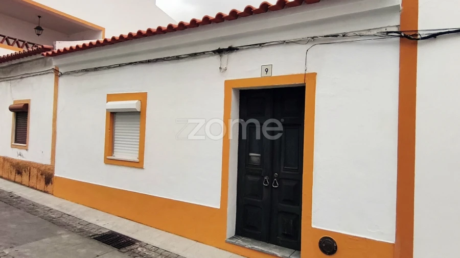 Moradia T2 para Venda em Viana do Alentejo