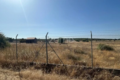 Terreno para Venda em Pias
