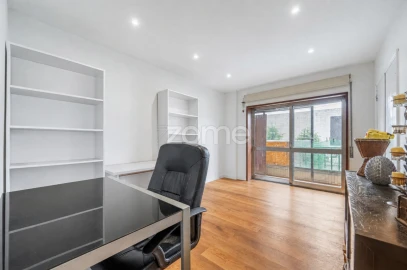 Apartamento T3 para Venda em São Vitor (Braga)