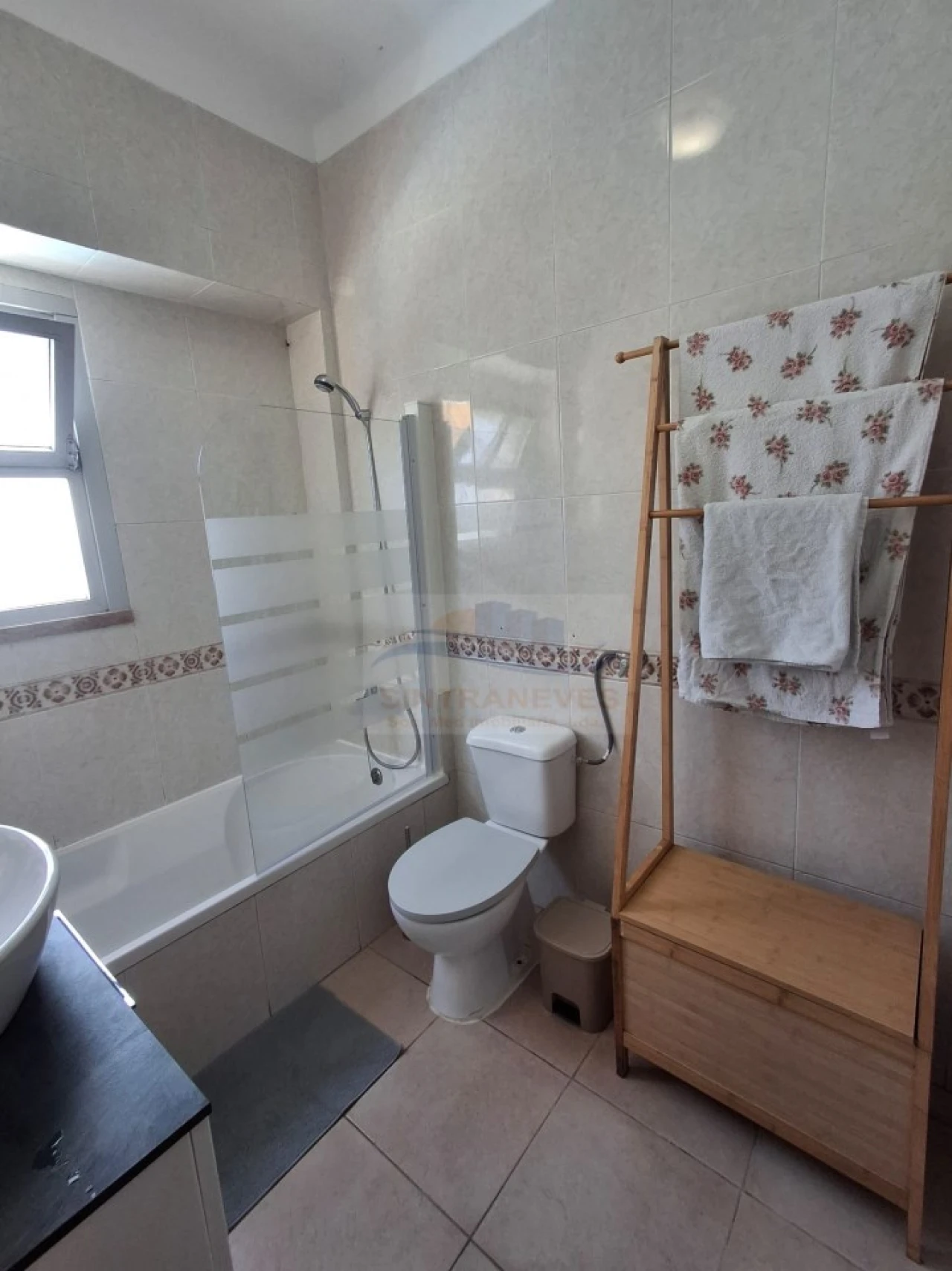 Apartamento T2 para Venda em Águas Livres Foto 9
