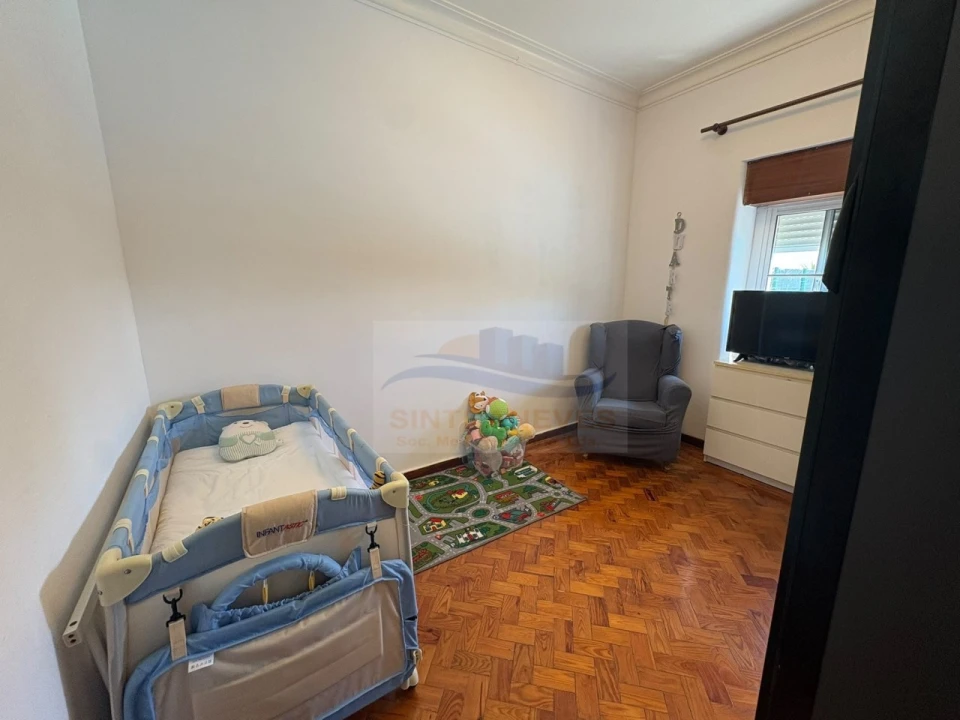 Apartamento T2 para Venda em Águas Livres Foto 18