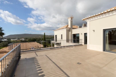 Moradia T5 para Venda em Luz de Tavira e Santo Estêvão