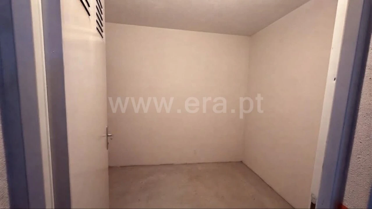 Garagem para Venda em Cedofeita, Santo Ildefonso, Sé, Miragaia, São Nicolau e Vitória Foto 2