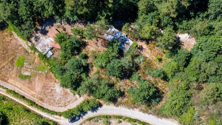 Terreno para Venda em Campelo e Ovil Foto 2
