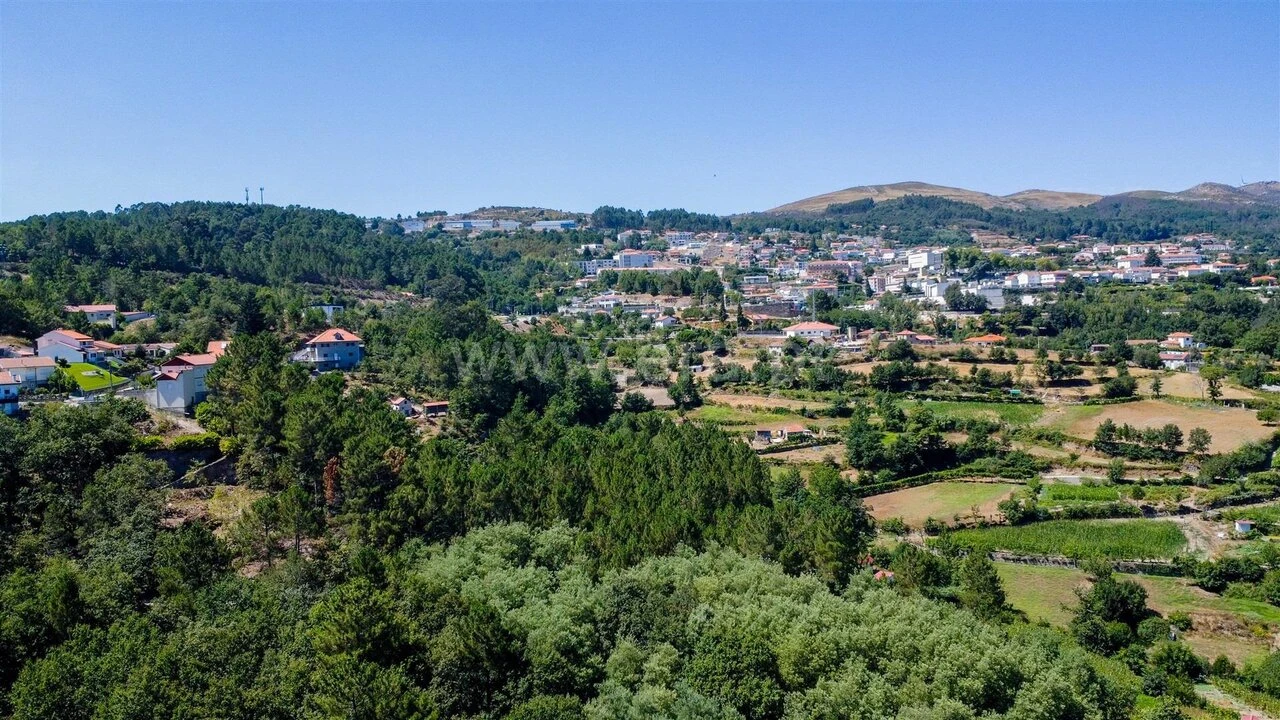 Terreno para Venda em Campelo e Ovil Foto 3