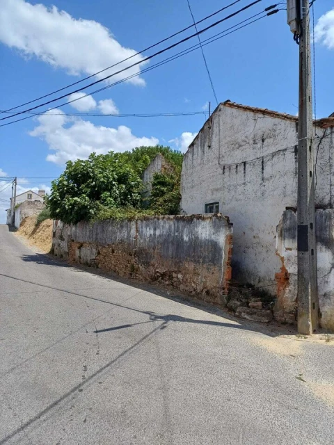 Moradia T0 para Venda em São Miguel do Rio Torto e Rossio Ao Sul do Tejo