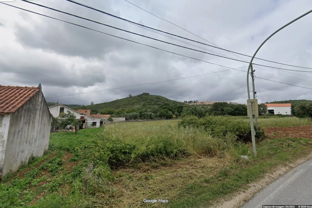 Terreno para Venda em Alcanede Foto 2