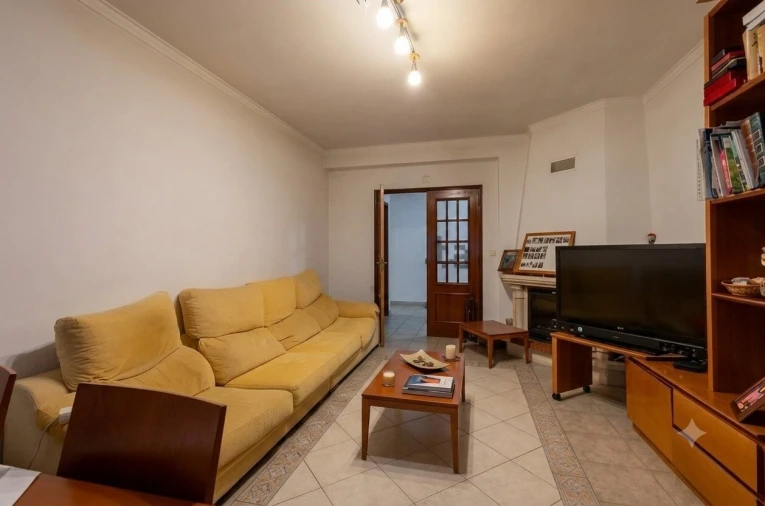 Apartamento T4 para Venda em Nossa Sra de Fatima Foto 4