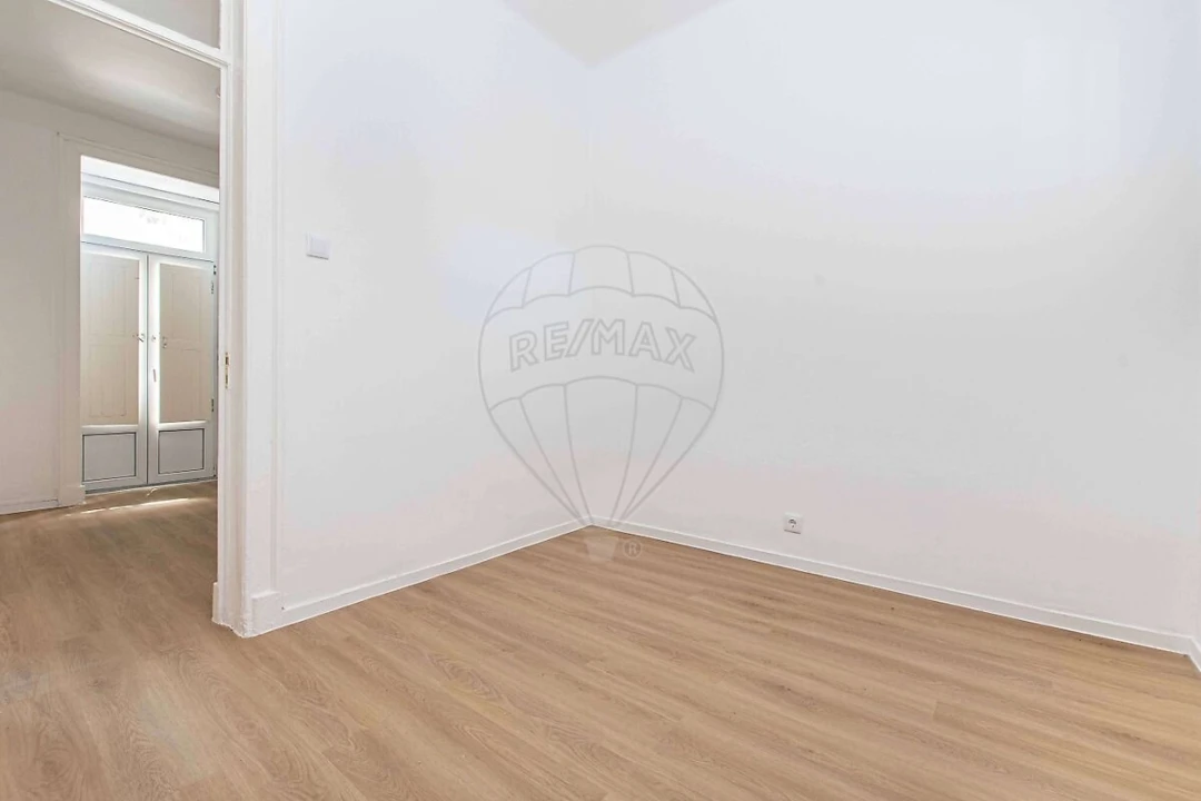 Apartamento T3 para Venda em Santa Maria Maior Foto 13