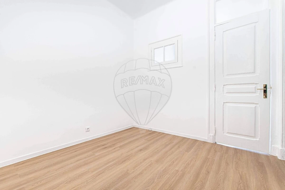 Apartamento T3 para Venda em Santa Maria Maior Foto 9