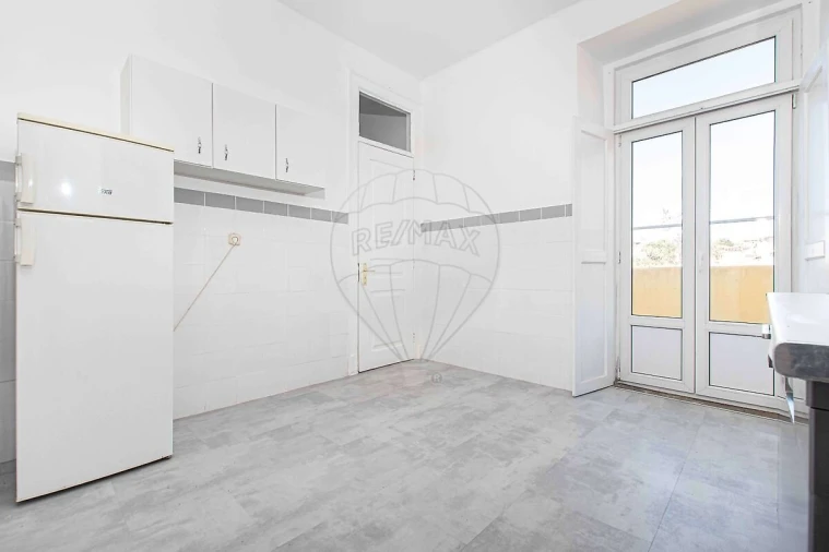 Apartamento T3 para Venda em Santa Maria Maior Foto 14
