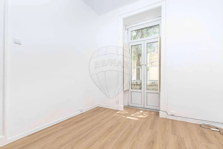 Apartamento T3 para Venda em Santa Maria Maior Foto 7