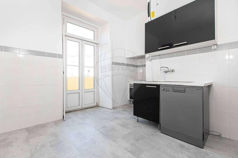 Apartamento T3 para Venda em Santa Maria Maior Foto 15