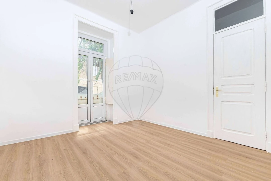 Apartamento T3 para Venda em Santa Maria Maior Foto 8