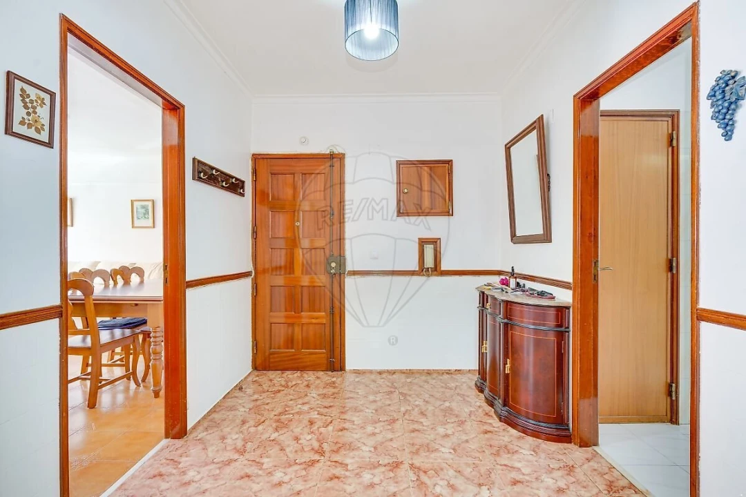 Apartamento T2 para Venda em Massamá e Monte Abraão Foto 5