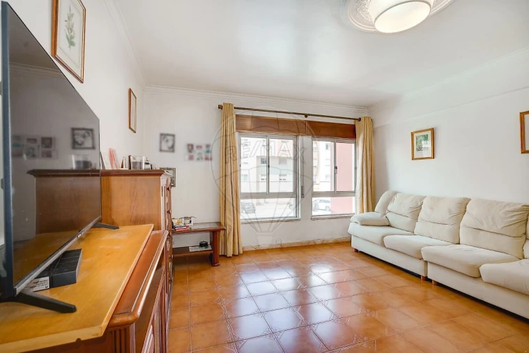 Apartamento T2 para Venda em Massamá e Monte Abraão Foto 3